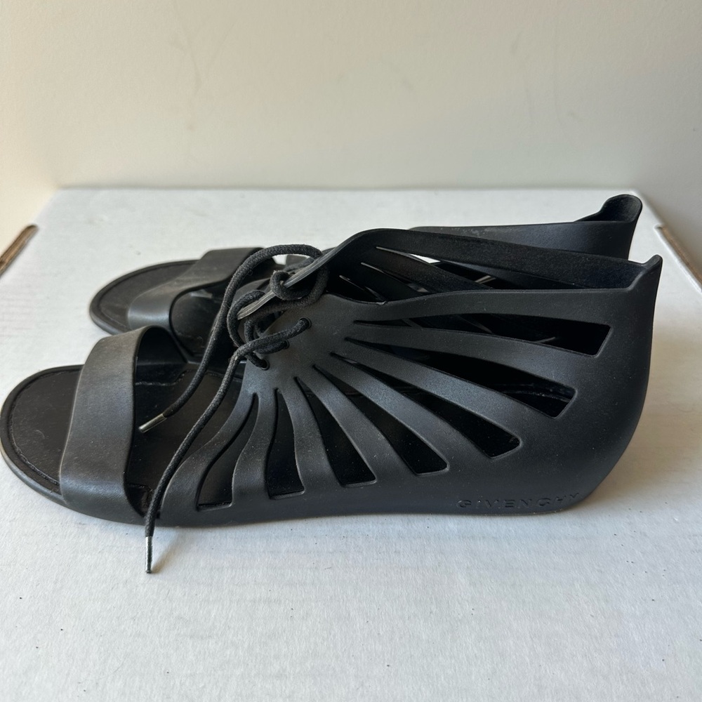 Givenchy Women's Rubber Gladiator Sandals - Picture 4 of 4